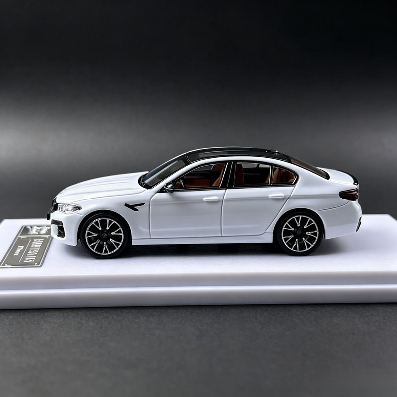 Howie Model 1/64 NEW BMW M5 F9 - đánh giá và giá Die Cast Car 1 64